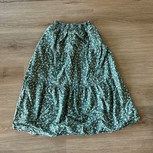 Universal Thread Women’s Floral Skirt Size XS